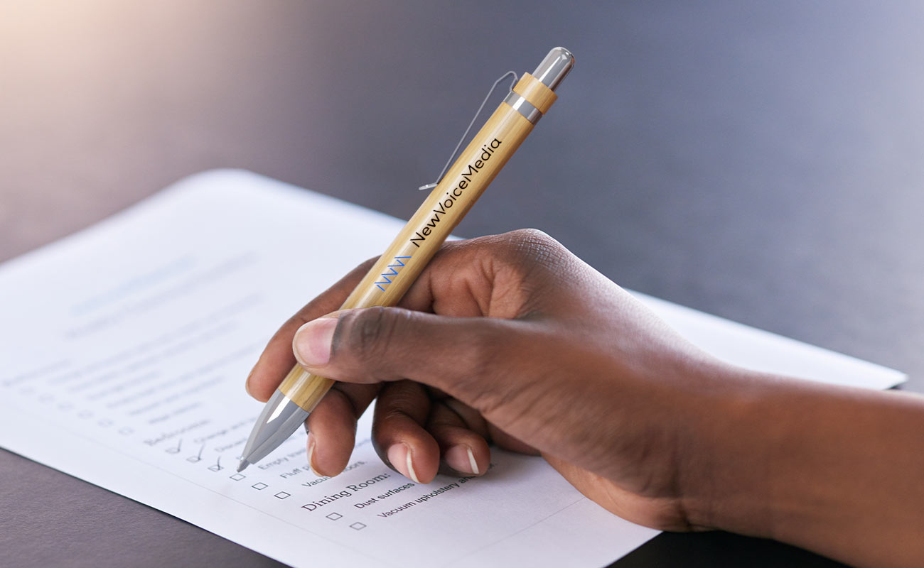 Essence - Stylos en bambou avec logo gallery thumbnail