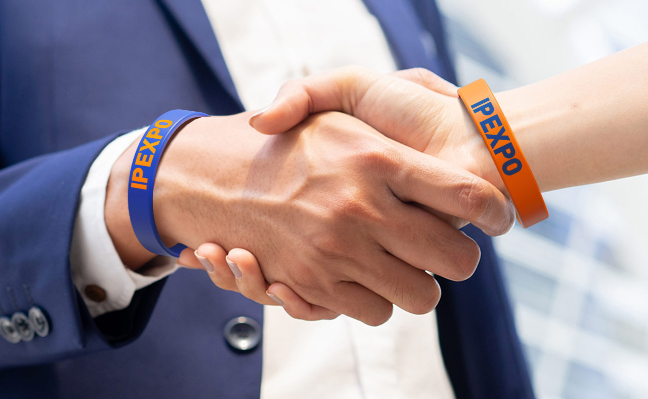 Revo - Bracelets en silicone personnalisés avec logo gallery thumbnail