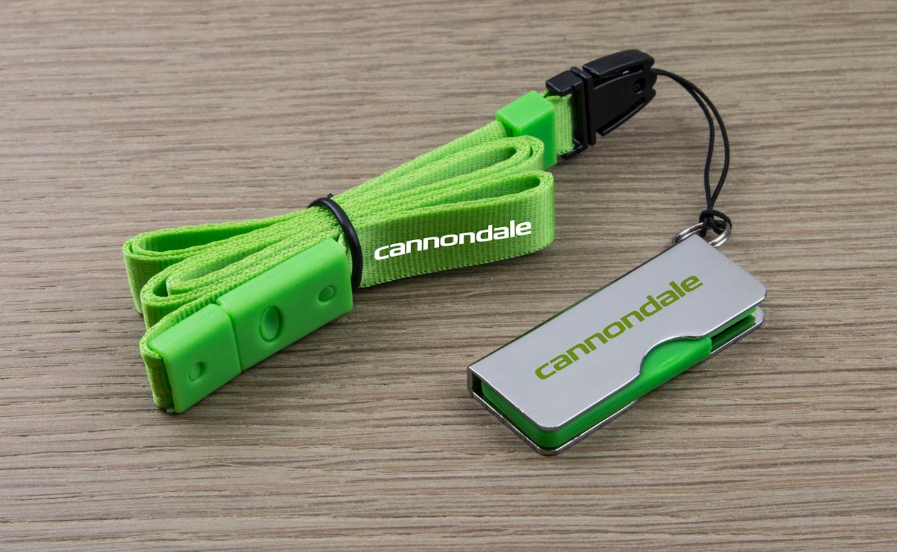 Rotator - Clé USB En Forme De Clé gallery thumbnail