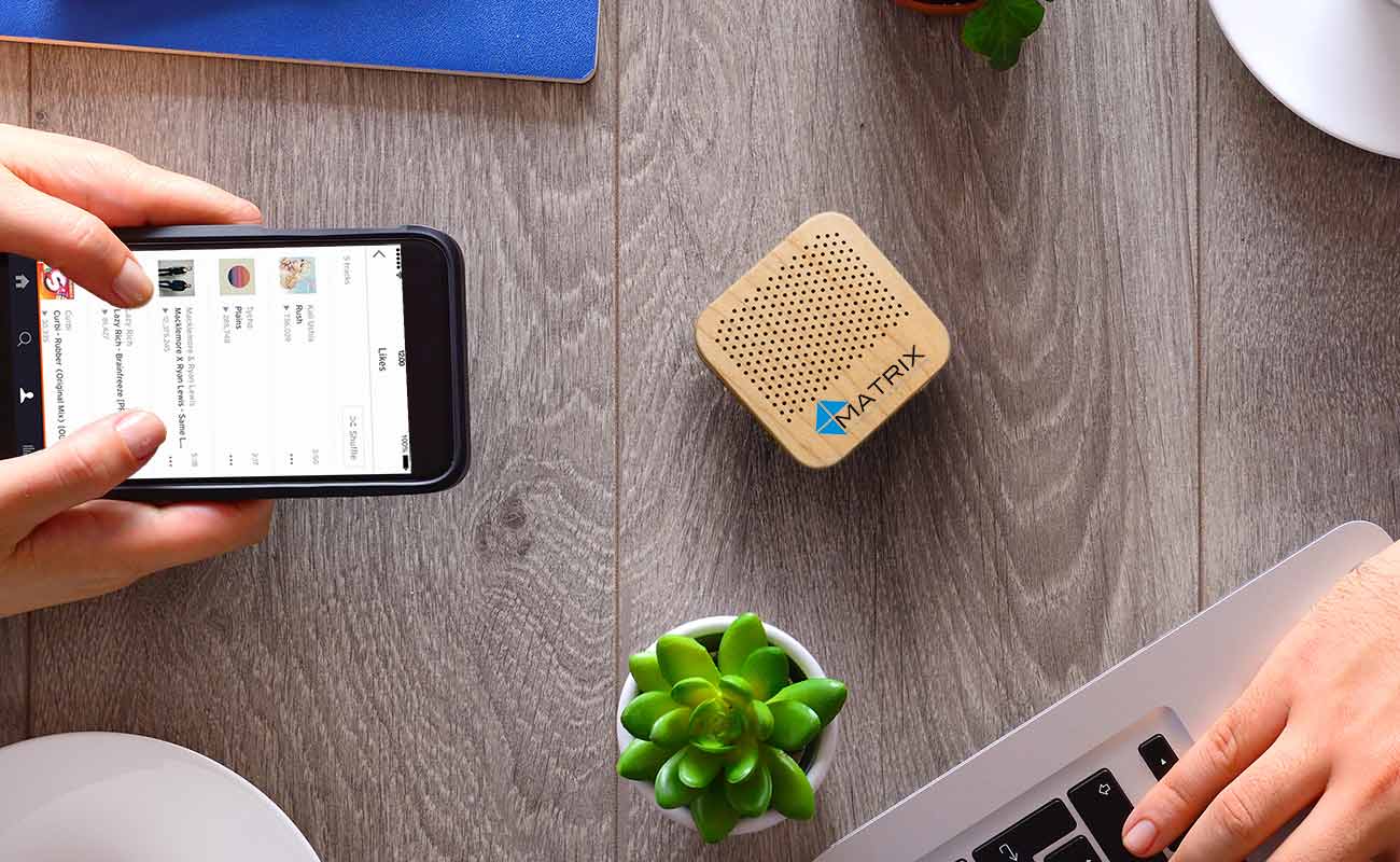 Seed - Enceinte Bluetooth en bois personnalisable gallery thumbnail