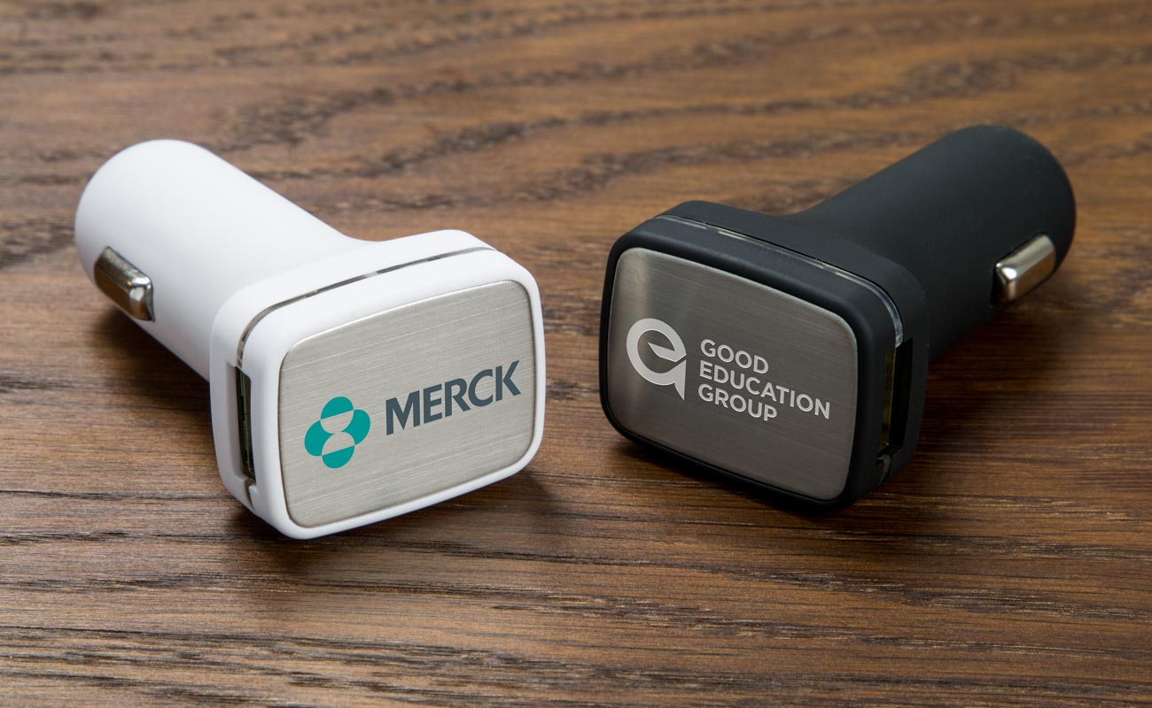 Zip - Adaptateur USB Voiture Personnalise gallery thumbnail